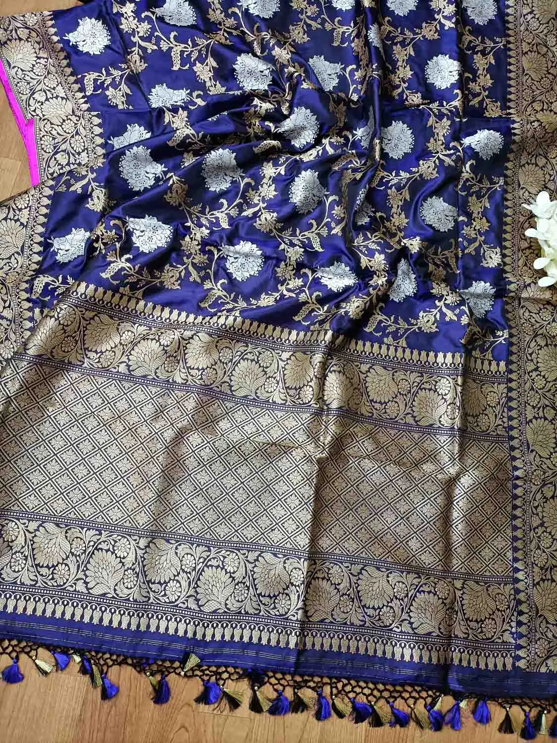 Elegant Blue Banarasi Katan Silk Saree with Jaal Work