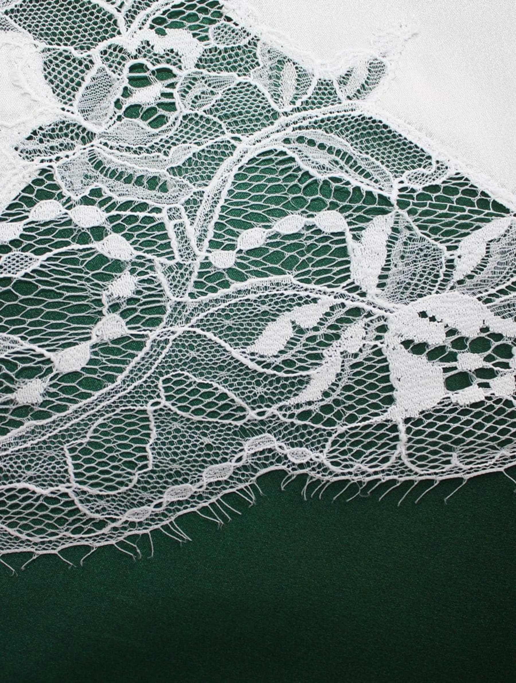 Signature Lace Balcony Bra-White