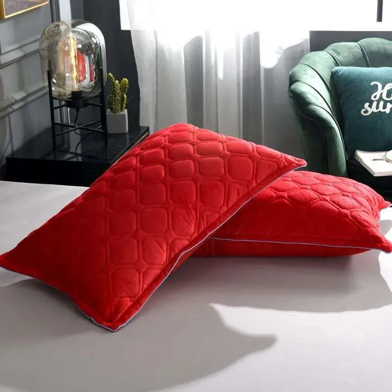 Winter Bliss Velvet Pillowcase