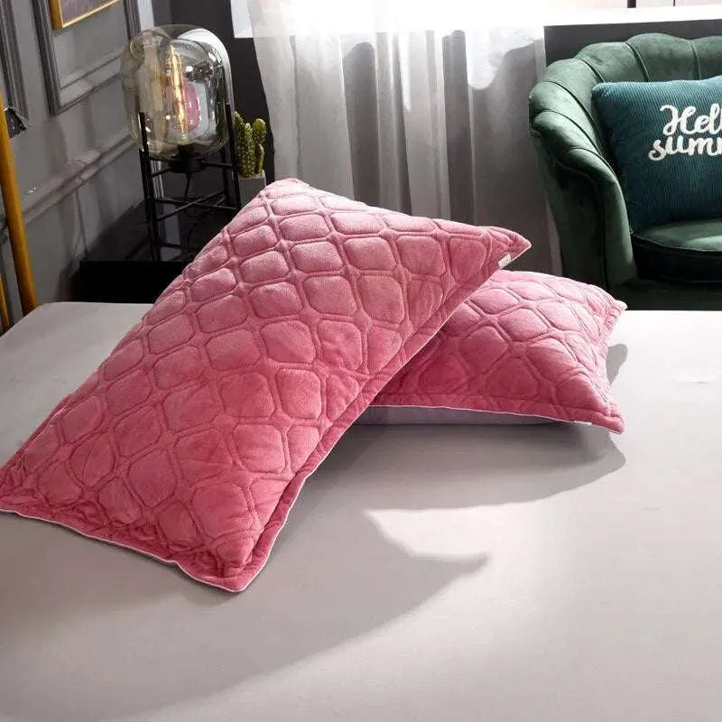 Winter Bliss Velvet Pillowcase