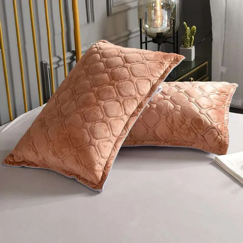 Winter Bliss Velvet Pillowcase